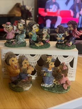 VTG Gordon Fraser Countryside companions Hedgehog Family 5pc Set 220